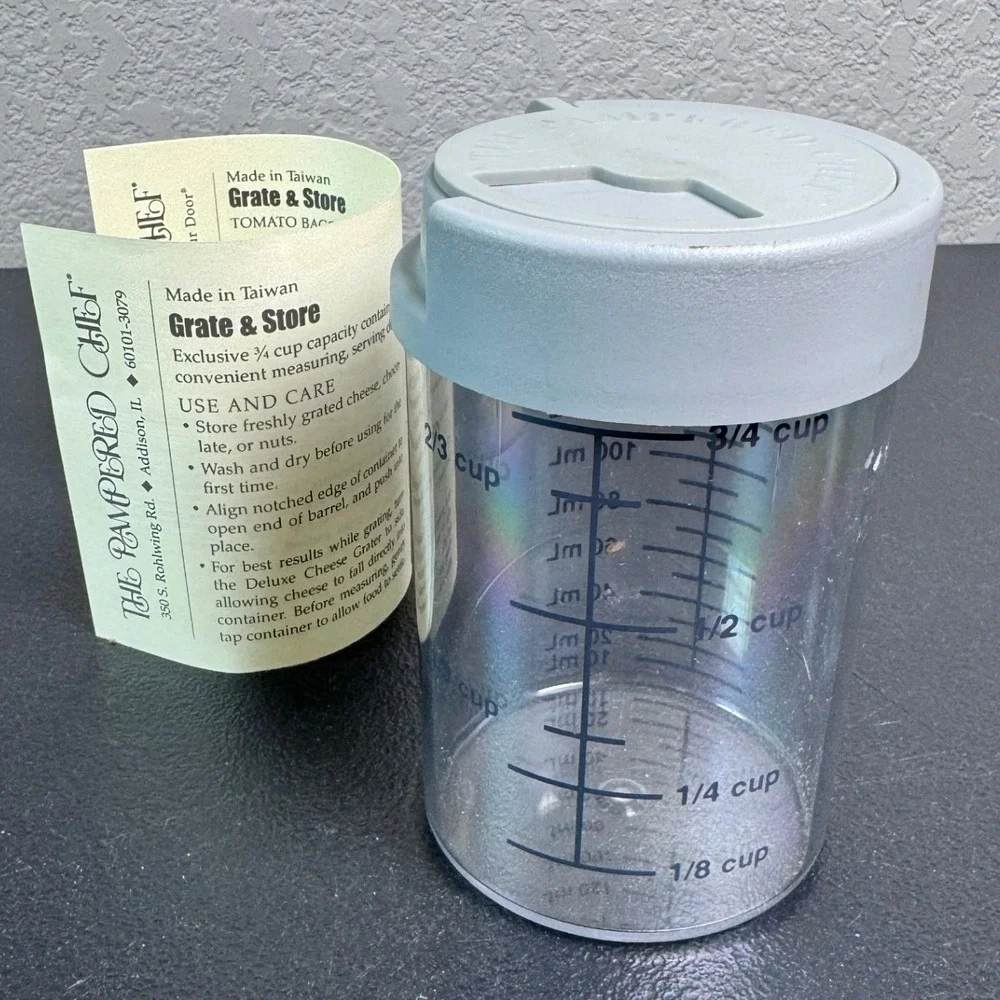 Pampered Chef Grate & Store 1278 Measuring Container Cup 3/4 Cup 1998‎